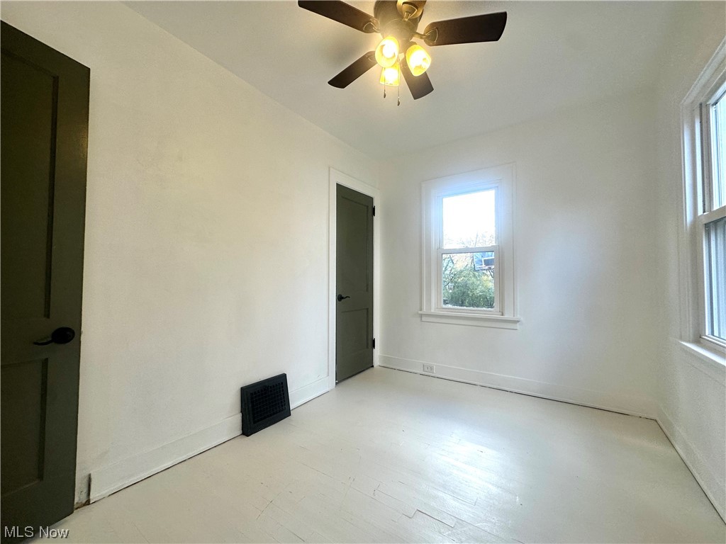 1392 Plainfield Road Cleveland, OH 44121 - Photo 10 of 23 Gallery Image 10