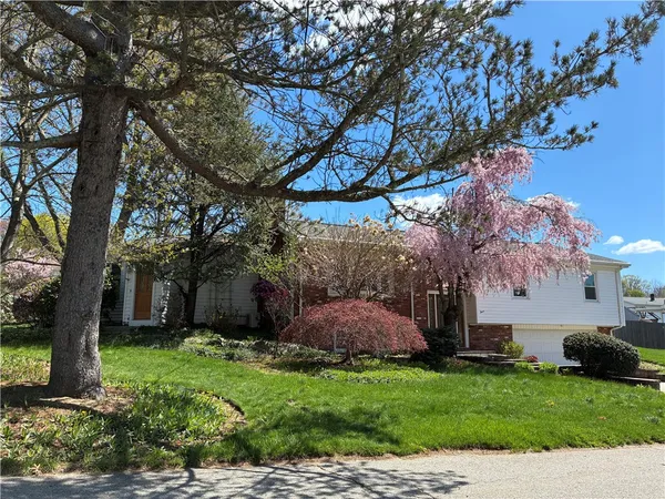 $629,900 | 3 Lise Drive, Cumberland, RI 02864