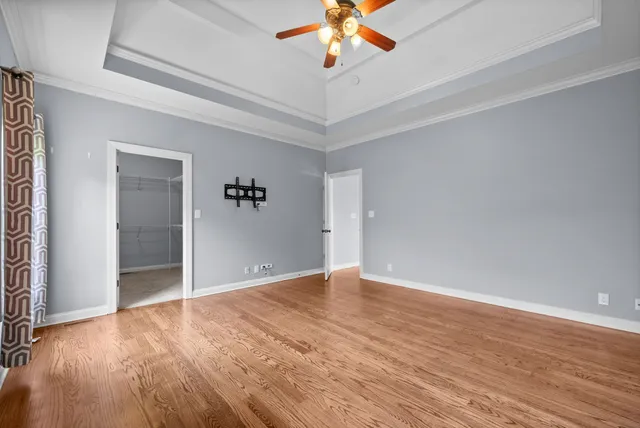 a view of a room with shelf