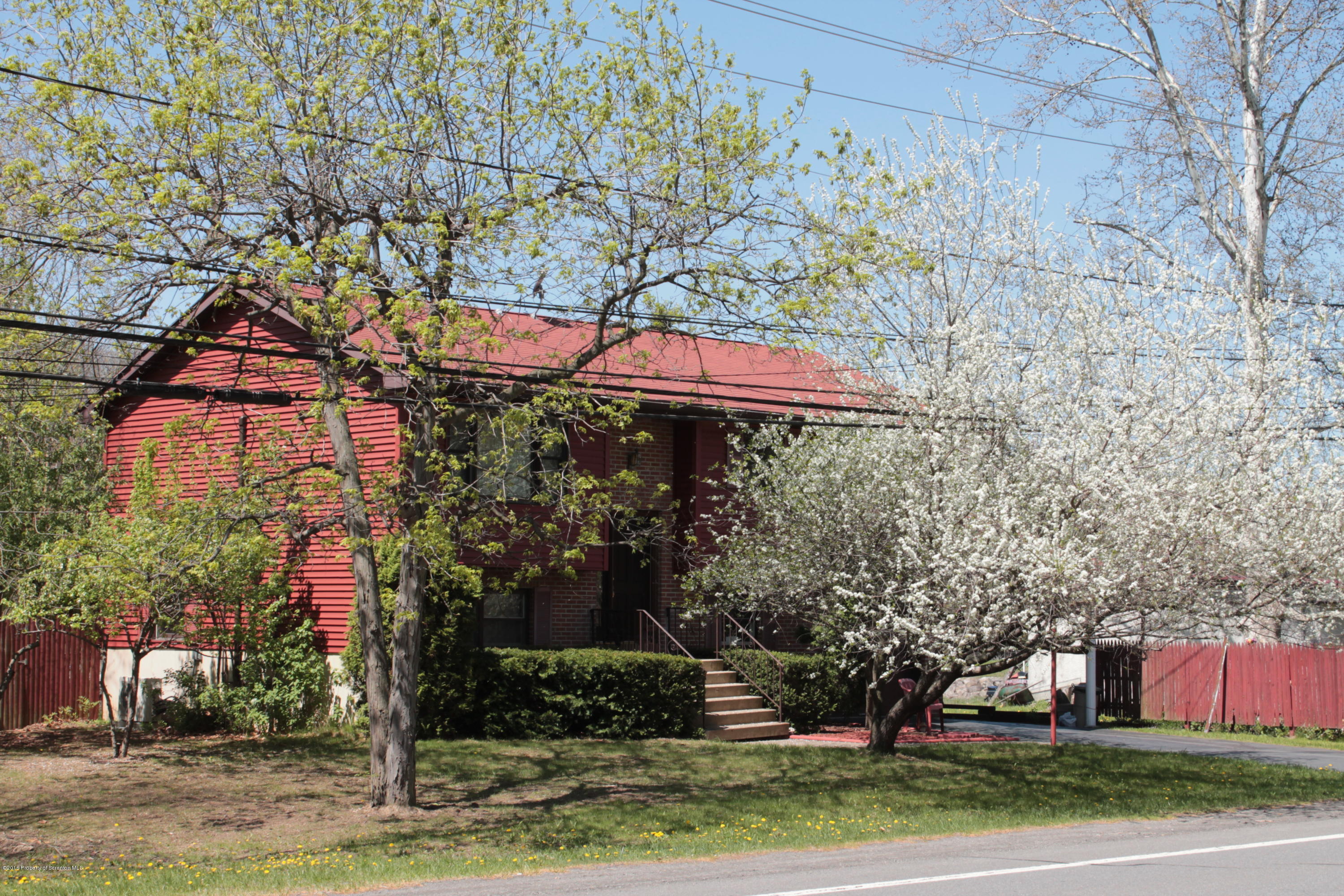 112 Glendale Road Pittston, PA 18640 - Photo 1 of 18 Gallery Image 1