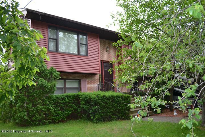 112 Glendale Road Pittston, PA 18640 - Photo 3 of 18 Gallery Image 3