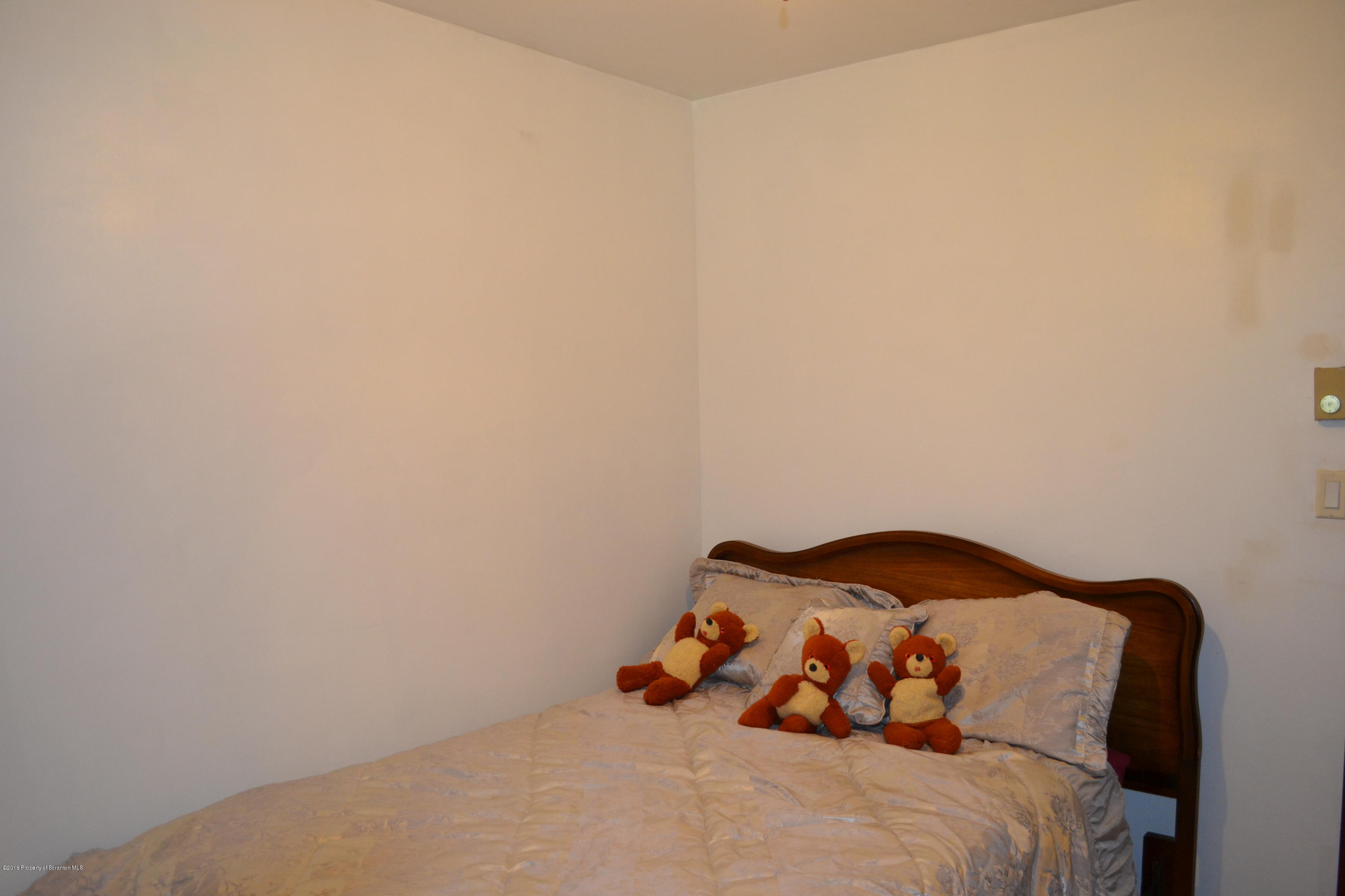 112 Glendale Road Pittston, PA 18640 - Photo 10 of 18 Gallery Image 10