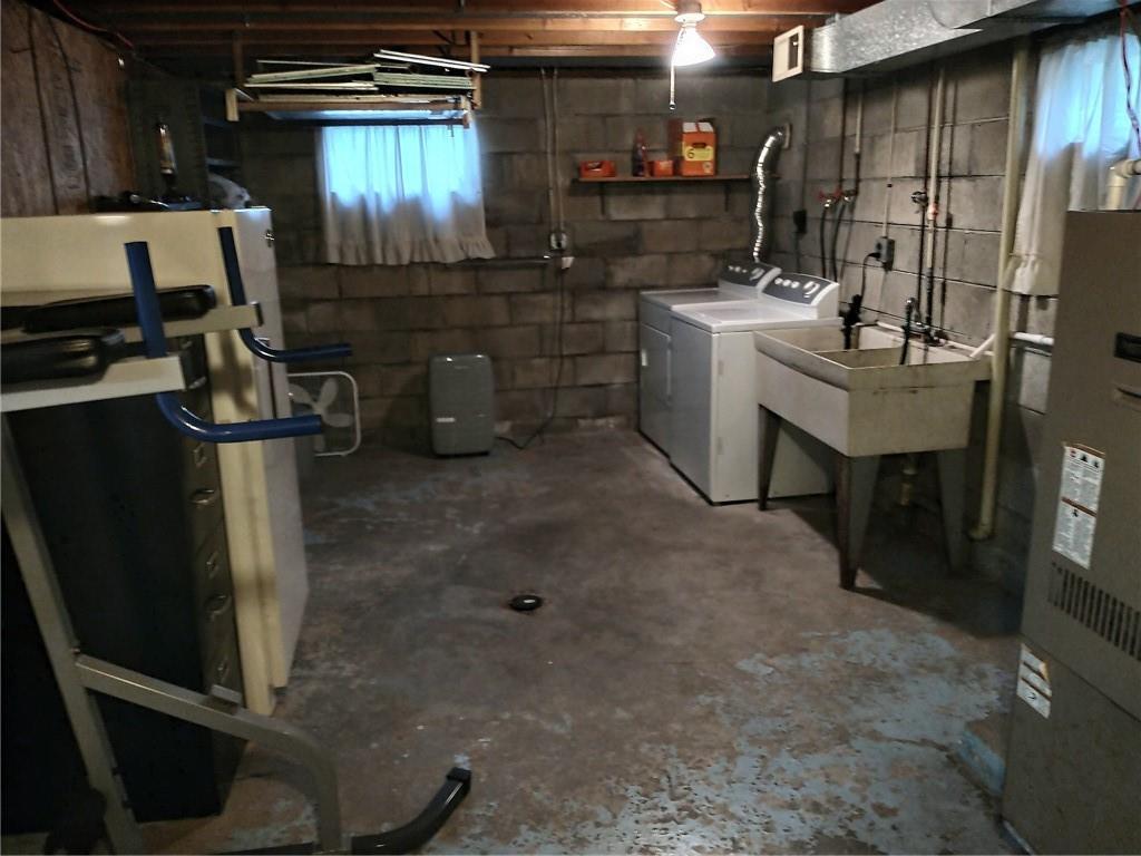 639 Gas Valley Road Georgetown, PA 15043 - Photo 13 of 17