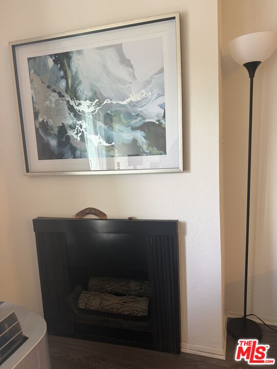 8163 Redlands Street, Unit 1 Playa del Rey, CA 90293 - Photo 3 of 7 a view of a hallway with a elevator