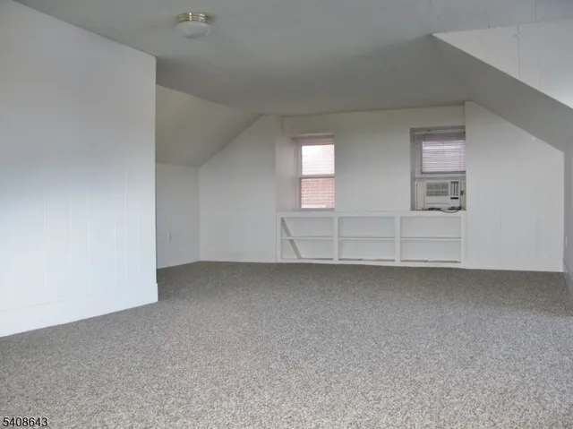 $2,150 | 41 Bridge Street, Frenchtown, NJ 08825