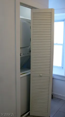 $2,025 | 41 Bridge Street, Frenchtown, NJ 08825