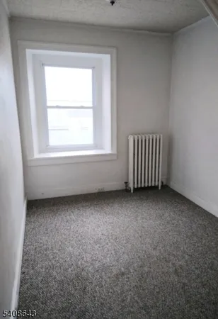 $1,995 | 41 Bridge Street, Frenchtown, NJ 08825