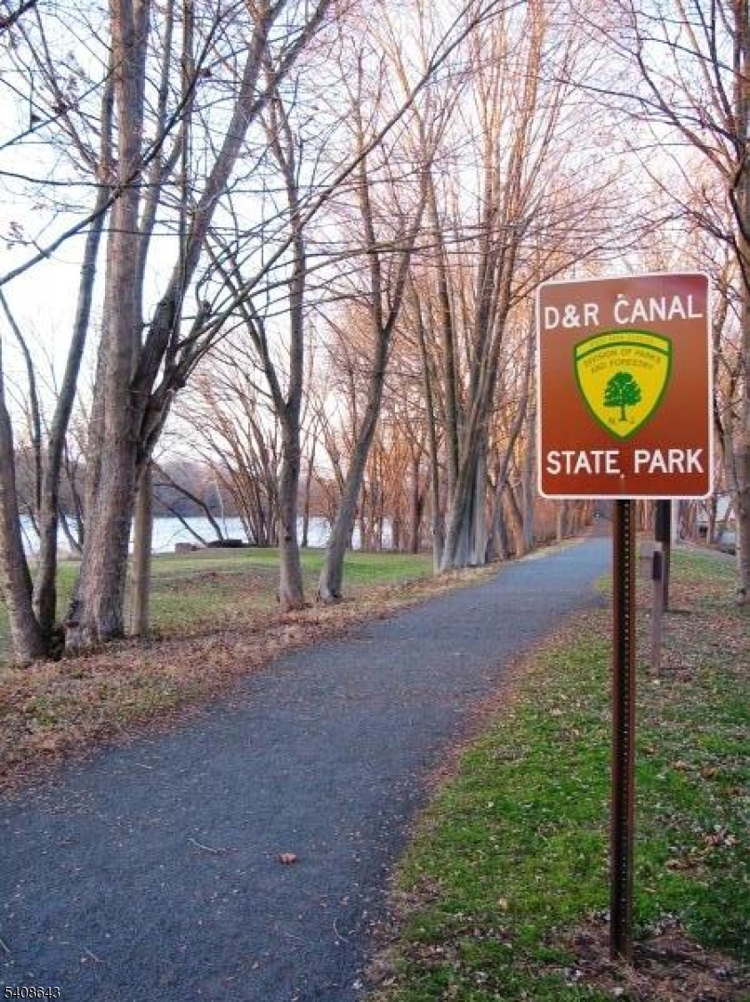 41 Bridge Street Frenchtown, NJ 08825 - Photo 16 of 16 a sign that is on the side of the tree