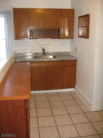 $2,150 | 41 Bridge Street, Frenchtown, NJ 08825