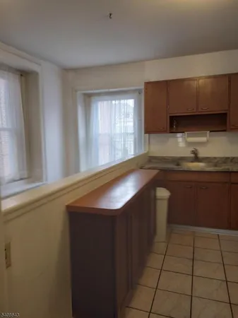 $1,995 | 41 Bridge Street, Frenchtown, NJ 08825