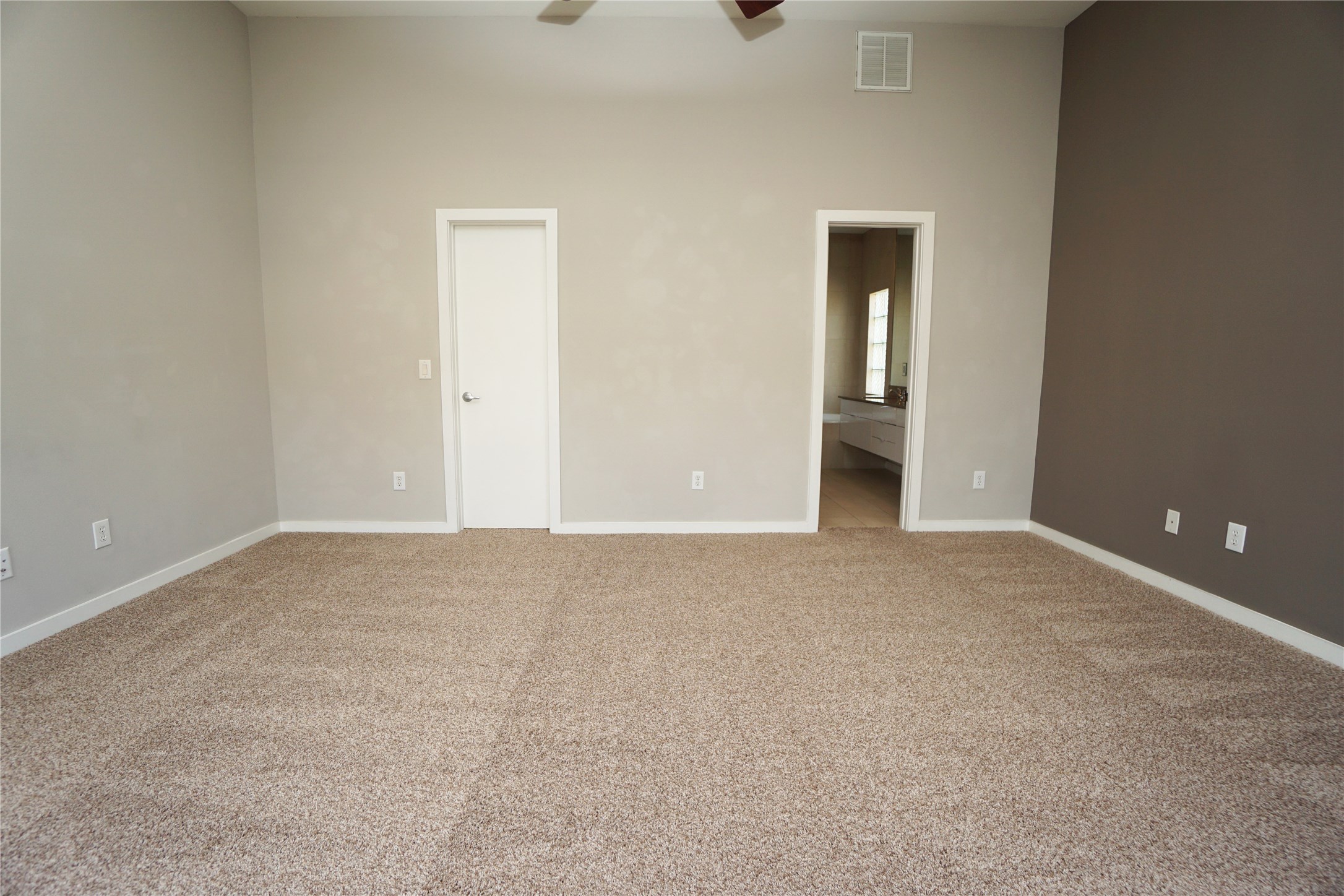 4313 Feagan Street, Unit A Houston, TX 77007 - Photo 12 of 20 a view of an empty room