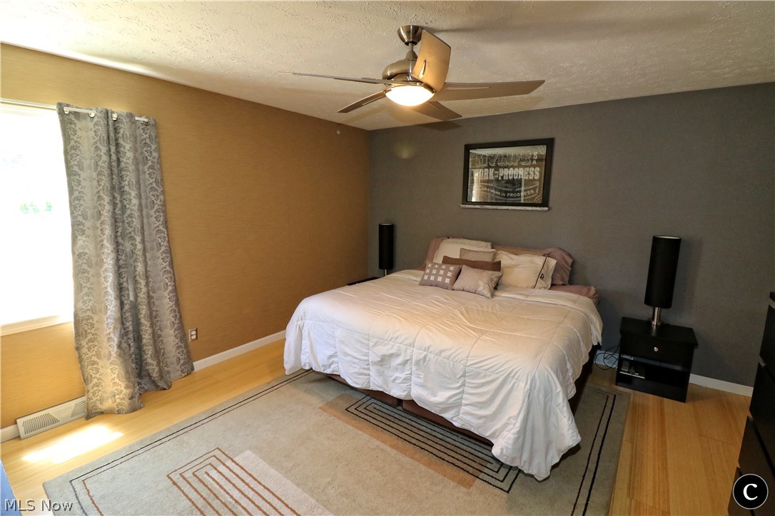 848 Lander Road Cleveland, OH 44143 - Photo 15 of 30