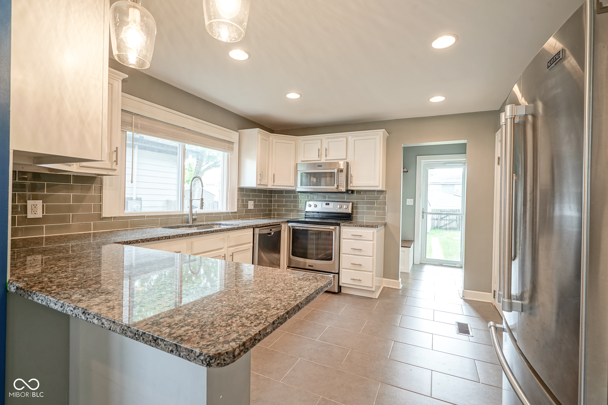 4127 Ruckle Street Indianapolis, IN 46205 - Photo 11 of 37 Gallery Image 11