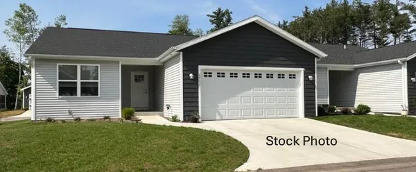$279,999 | 723 Heritage Woods Lane, Paw Paw, MI 49079