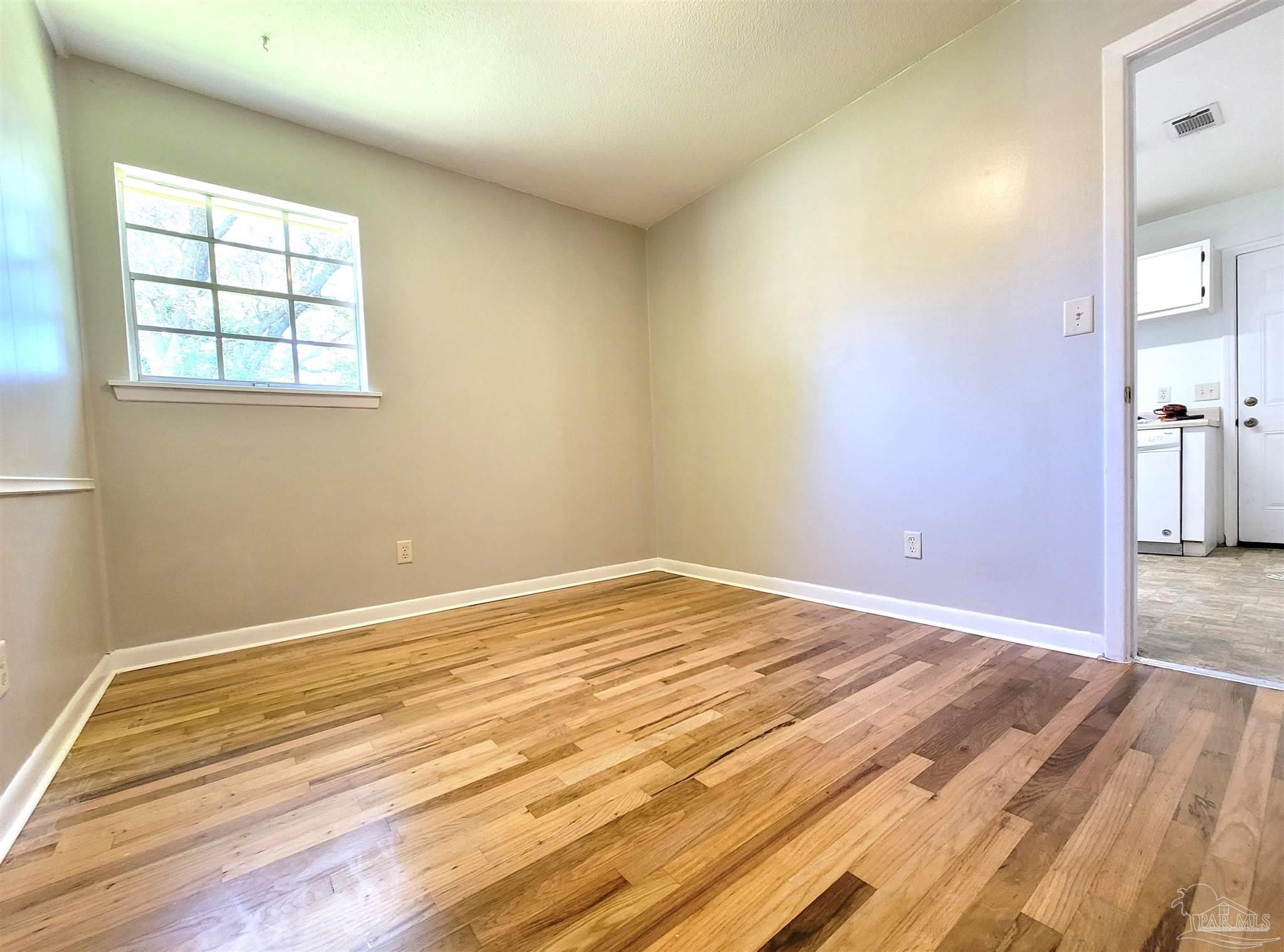 3006 Muldoon Road Pensacola, FL 32526 - Photo 3 of 19 Gallery Image 3