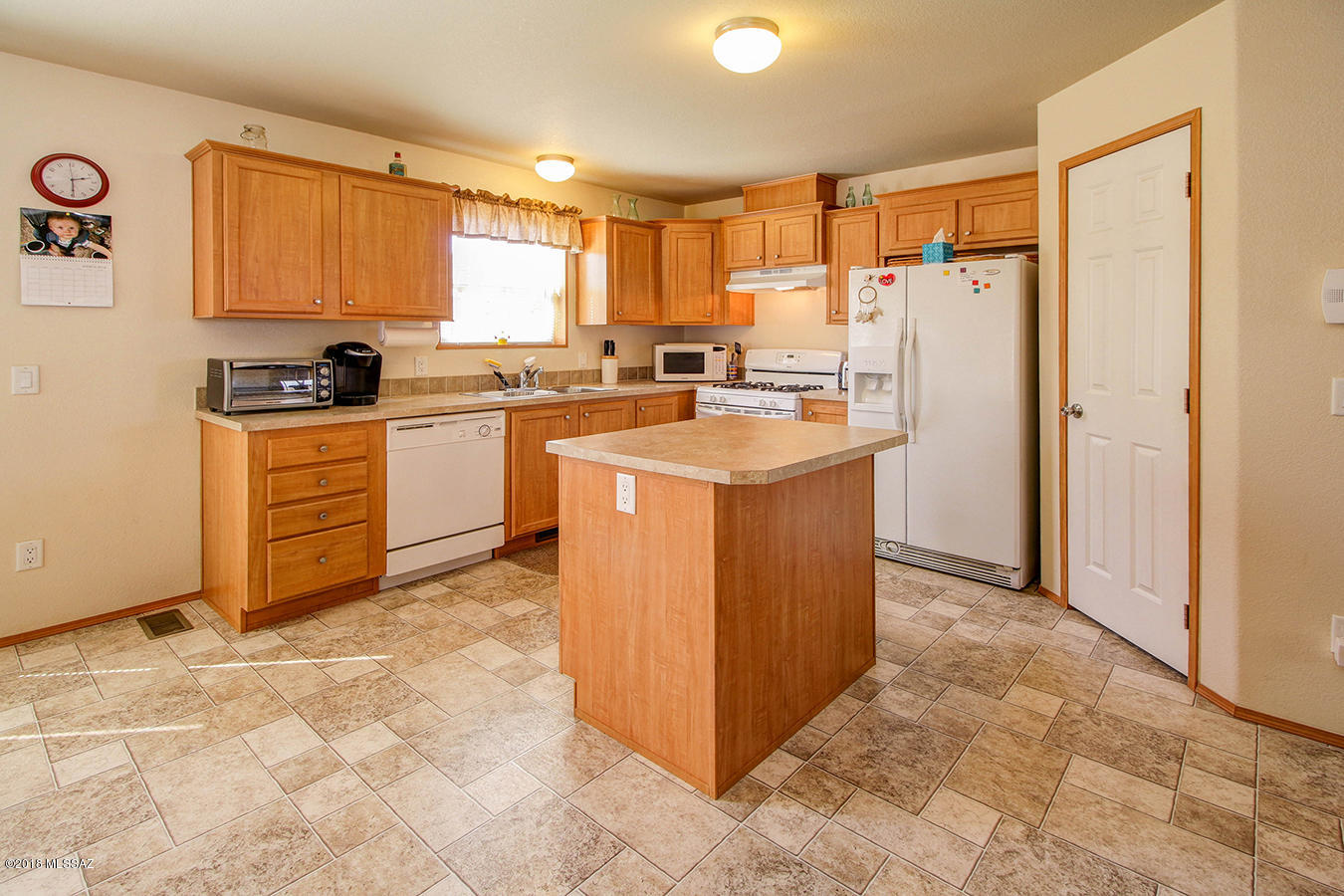 2561 West Roadrunner Road Tucson, AZ 85746 - Photo 14 of 26 Gallery Image 14