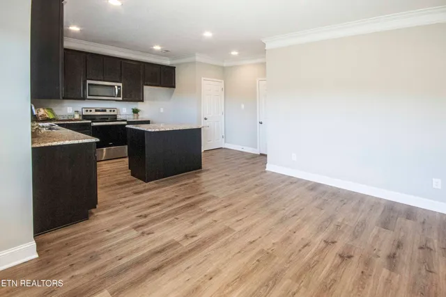 $429,900 | 8111 Zenith Lane, Powell, TN 37849