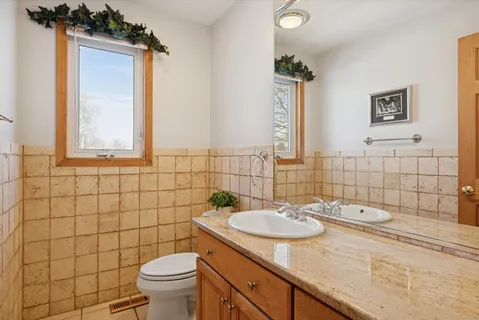 $1,199,000 | 1424 East Jonquil Circle, Arlington Heights, IL 60004