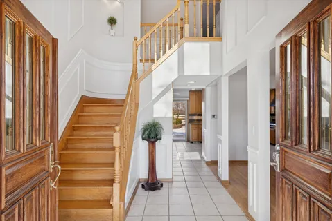 $1,199,000 | 1424 East Jonquil Circle, Arlington Heights, IL 60004