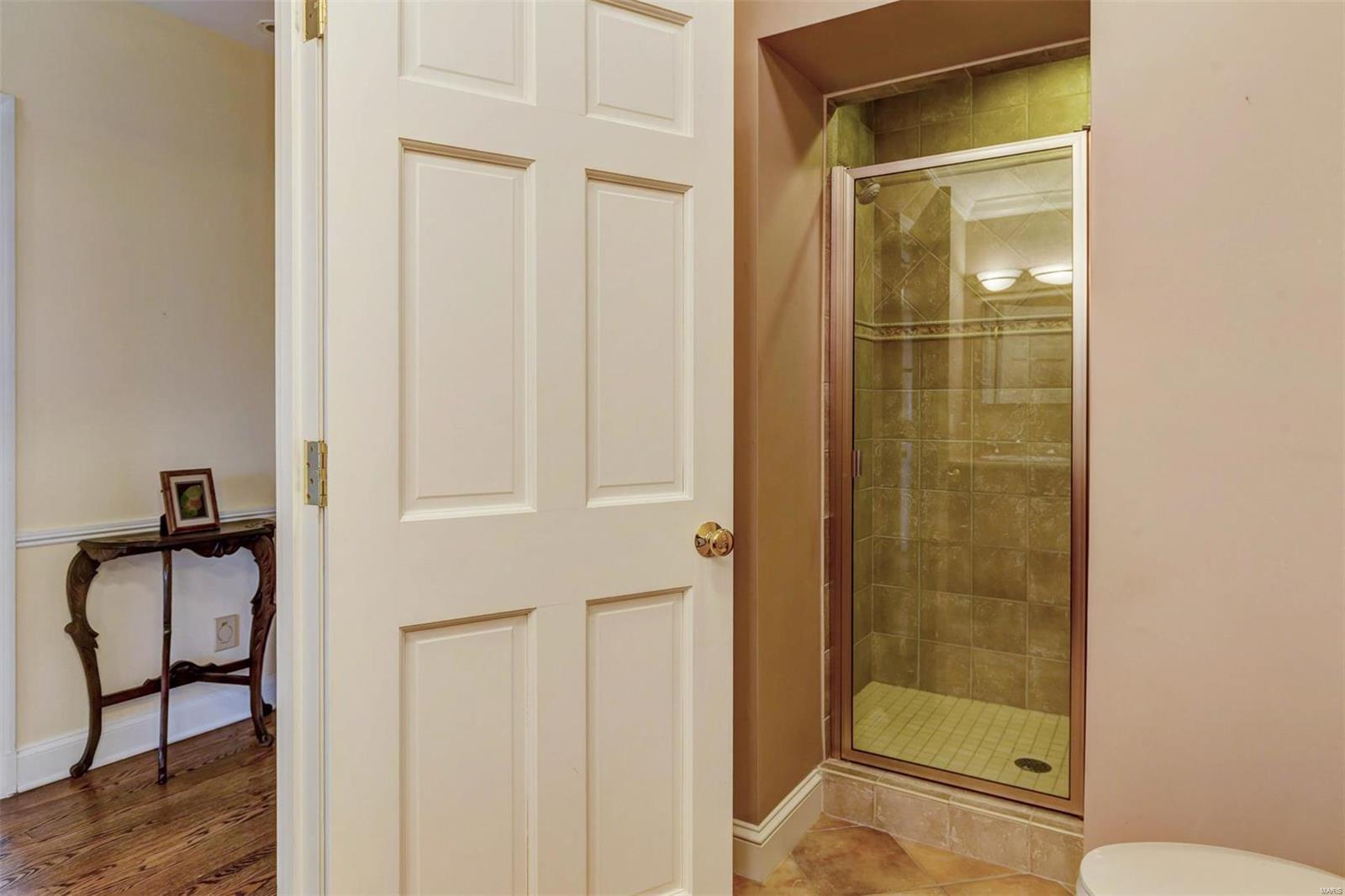 10024 Conway Road Ladue, MO 63124 - Photo 22 of 28