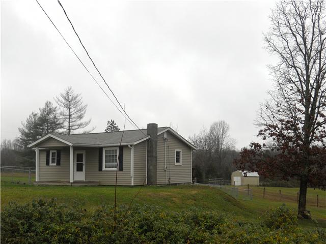 7852 Tatum Road Lyles, TN 37098 - Photo 4 of 19 Gallery Image 4