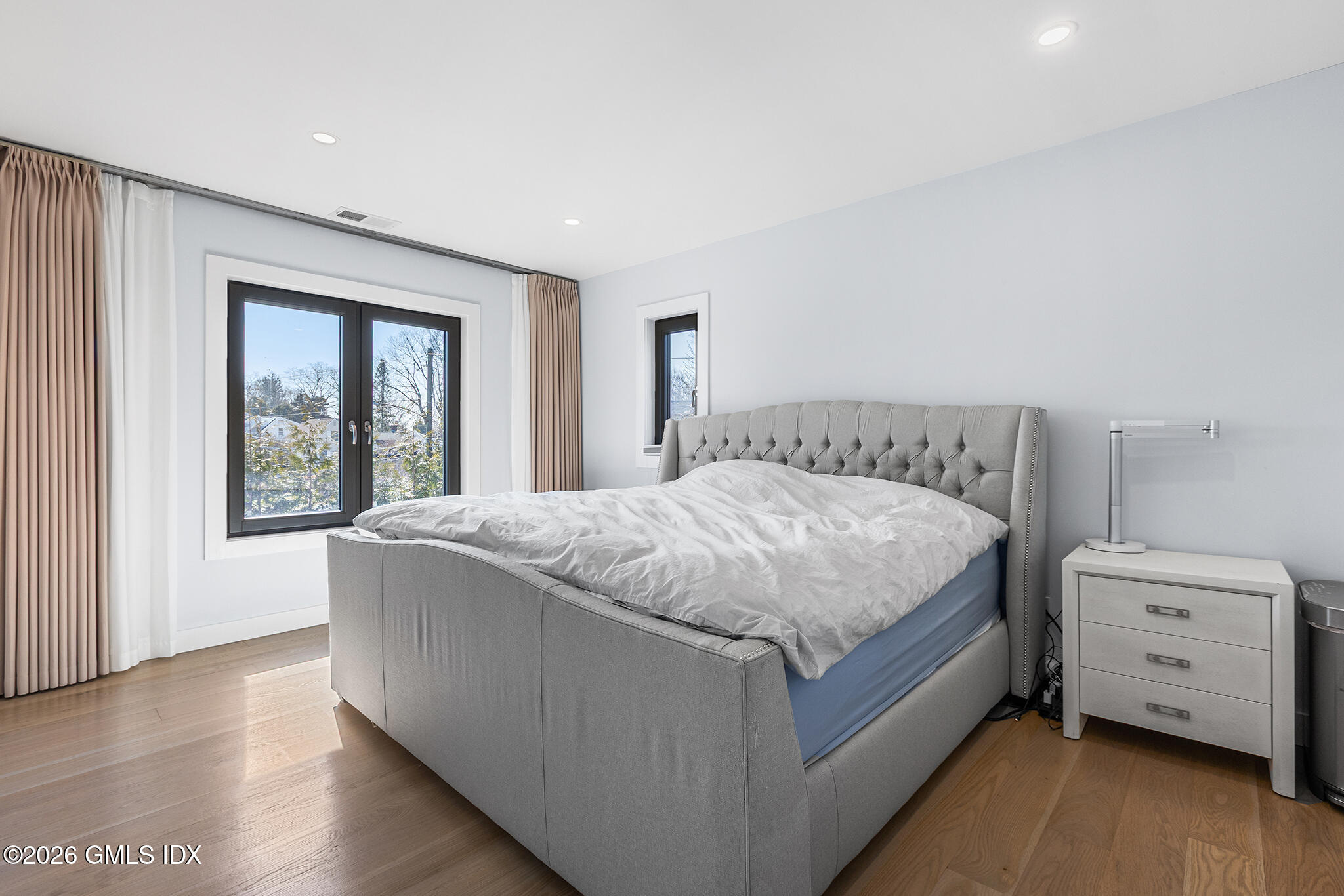 31 Thorn Hill Road Riverside, CT 06878 - Photo 13 of 31 31 Thornhill Rd, Riverside, CT-31