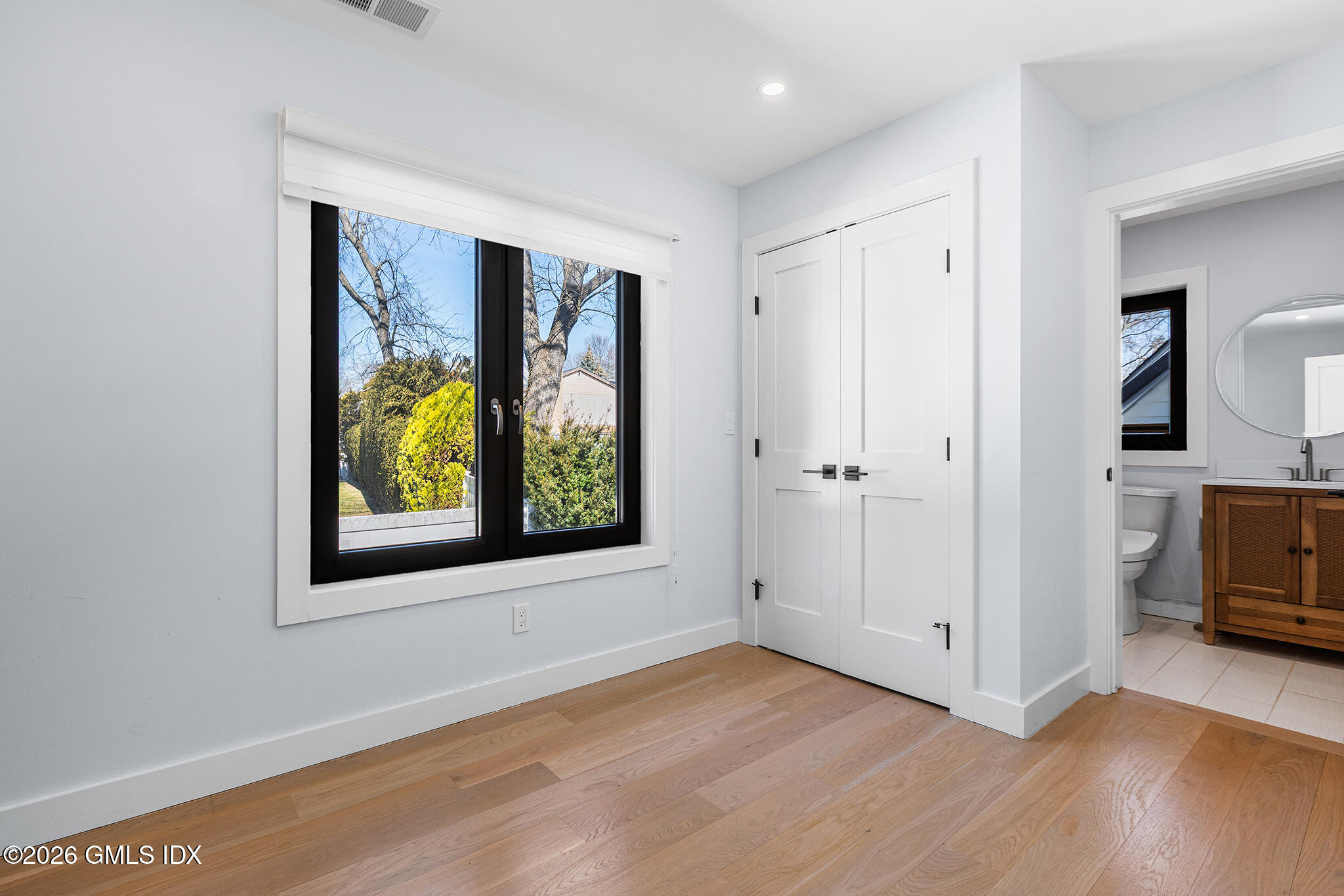 31 Thorn Hill Road Riverside, CT 06878 - Photo 15 of 31 31 Thornhill Rd, Riverside, CT-24