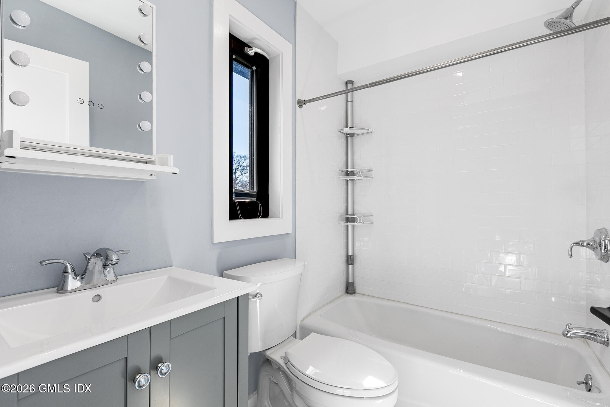 31 Thorn Hill Road Riverside, CT 06878 - Photo 21 of 31 31 Thornhill Rd, Riverside, CT-29