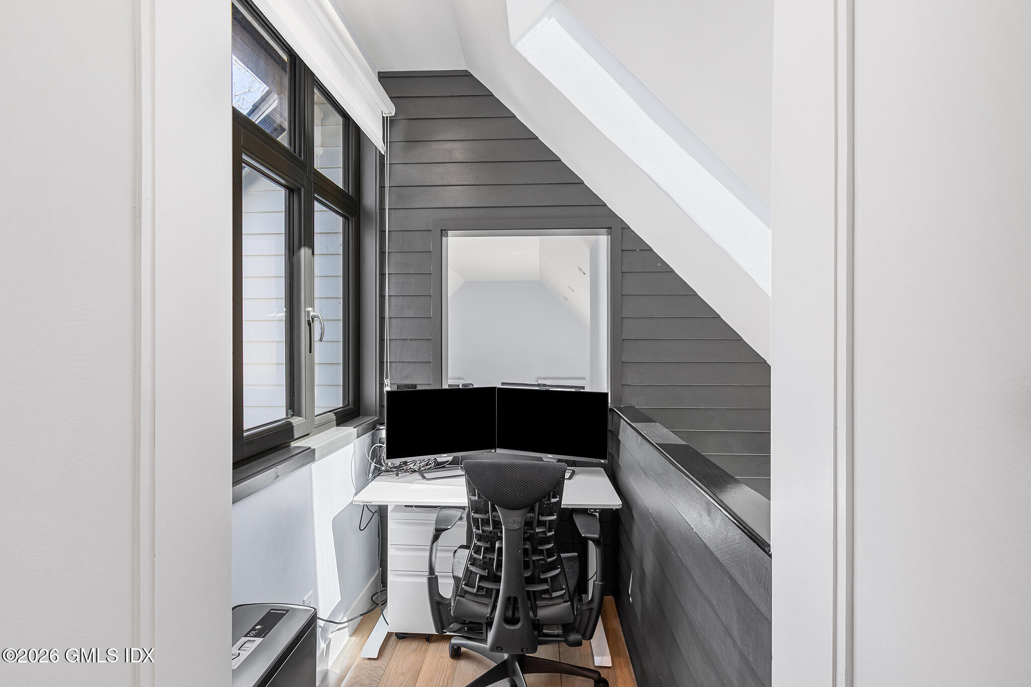 31 Thorn Hill Road Riverside, CT 06878 - Photo 23 of 31 31 Thornhill Rd, Riverside, CT-30