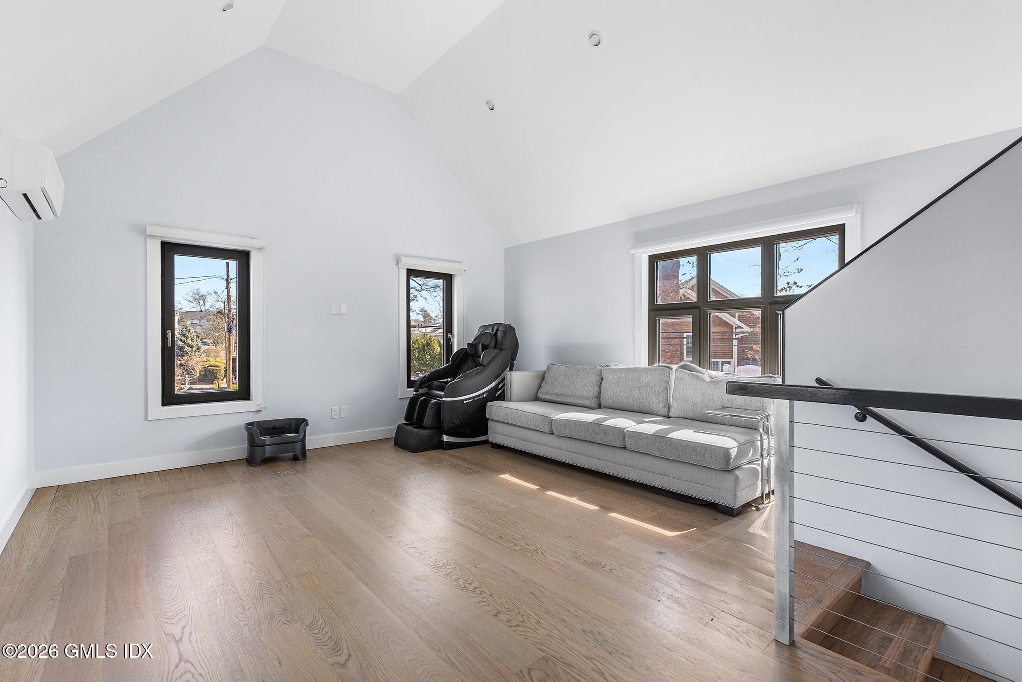 31 Thorn Hill Road Riverside, CT 06878 - Photo 8 of 31 31 Thornhill Rd, Riverside, CT-21