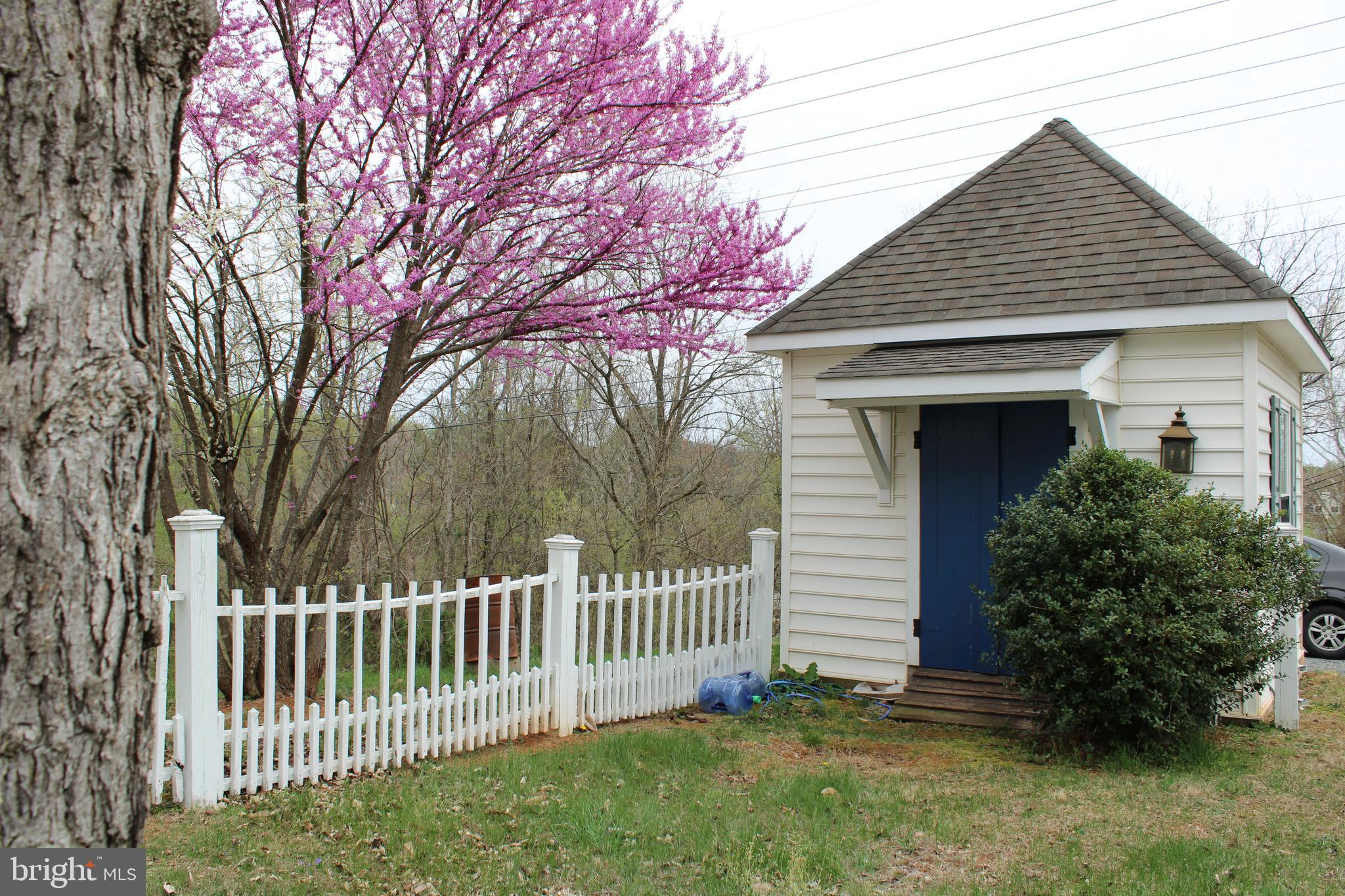 486 Tiger Valley Road Washington, VA 22747 - Photo 25 of 26 Detached shed