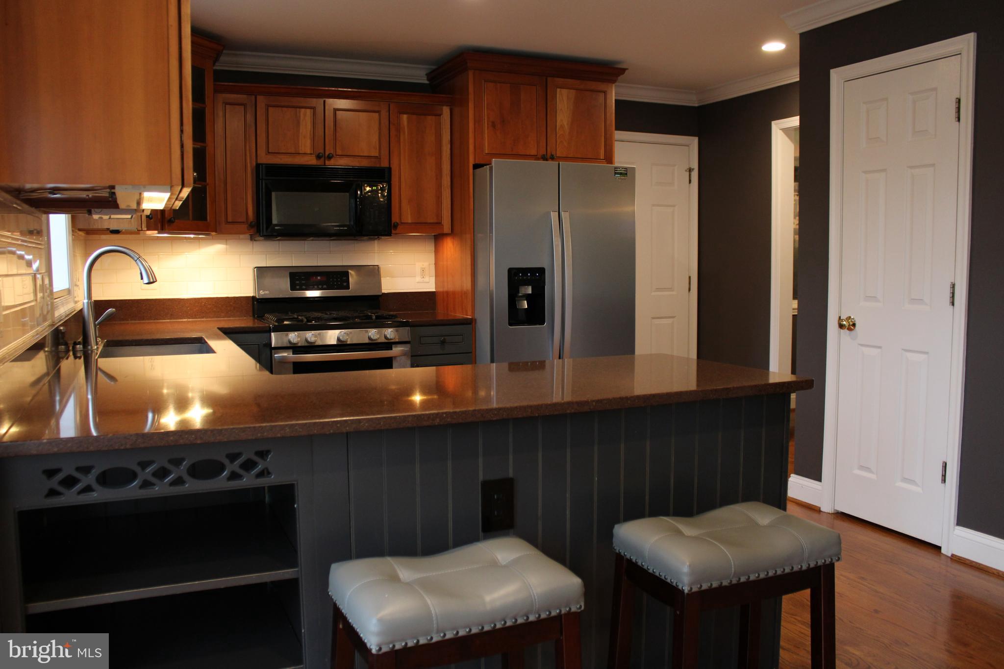486 Tiger Valley Road Washington, VA 22747 - Photo 6 of 26 Kitchen