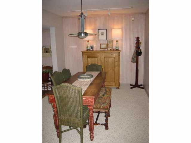 302 North Ardmore Road Columbus, OH 43209 - Photo 3 of 11