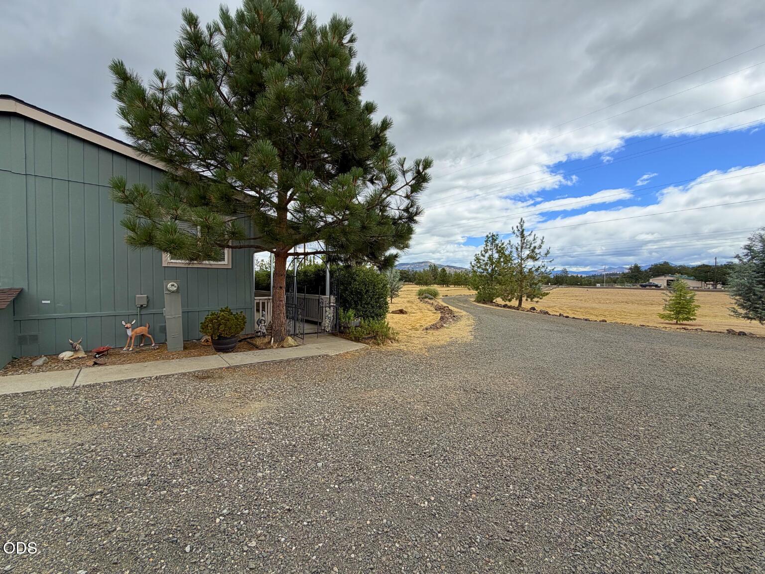 63 Rogue River Drive Eagle Point, OR 97524 - Photo 28 of 46