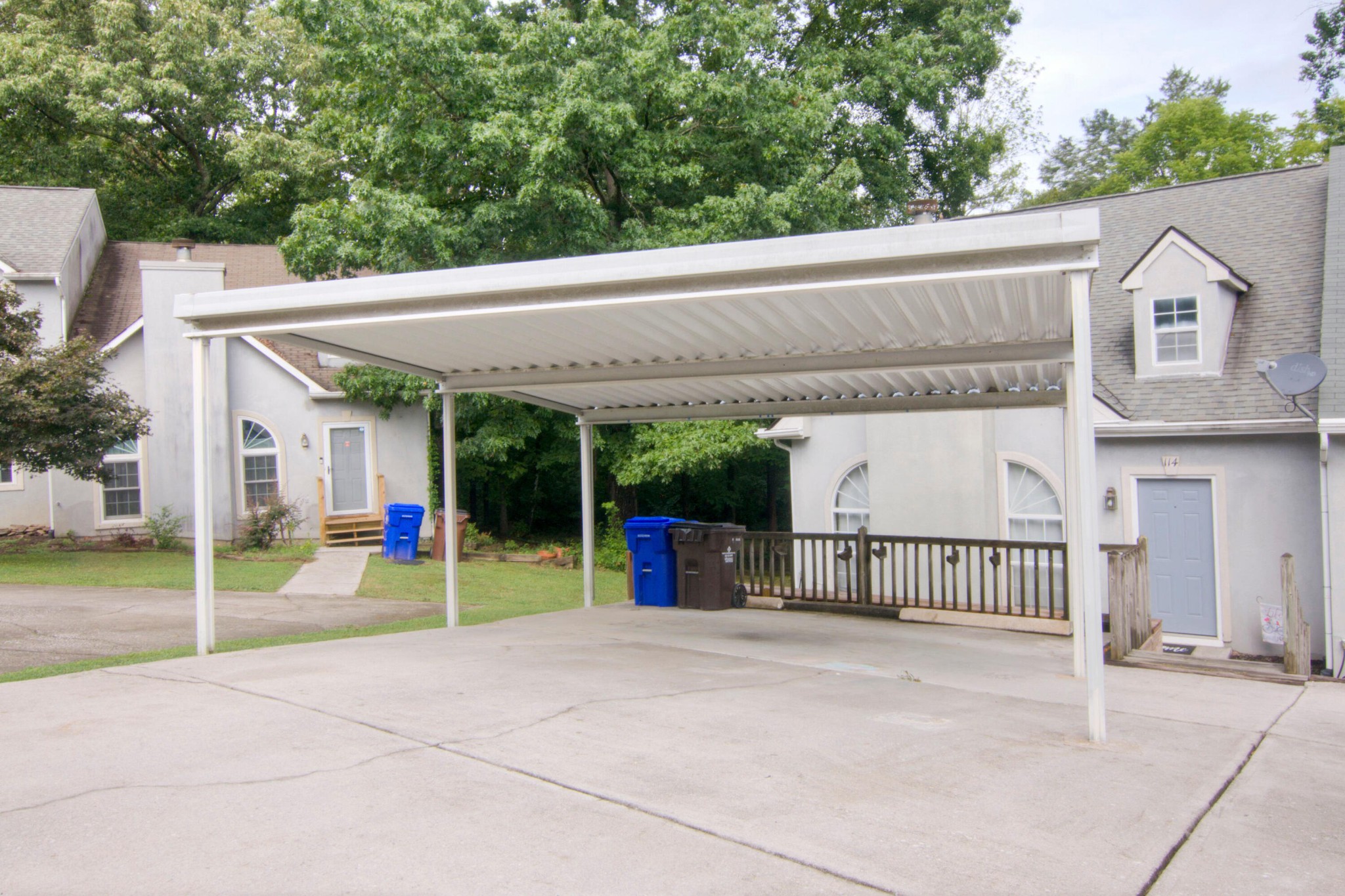 114 Hanover Place Oak Ridge, TN 37830 - Photo 2 of 20