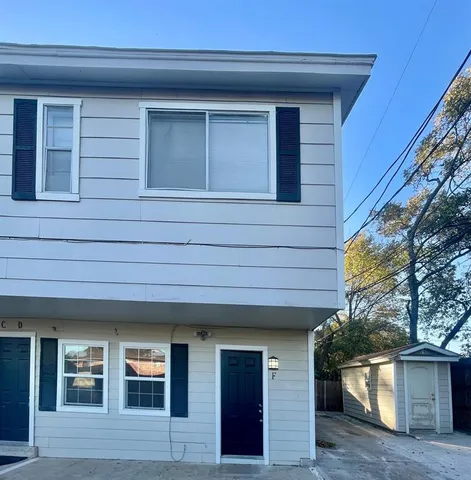 $975 | 307 East Mitchell Street, Unit F, Arlington, TX 76010