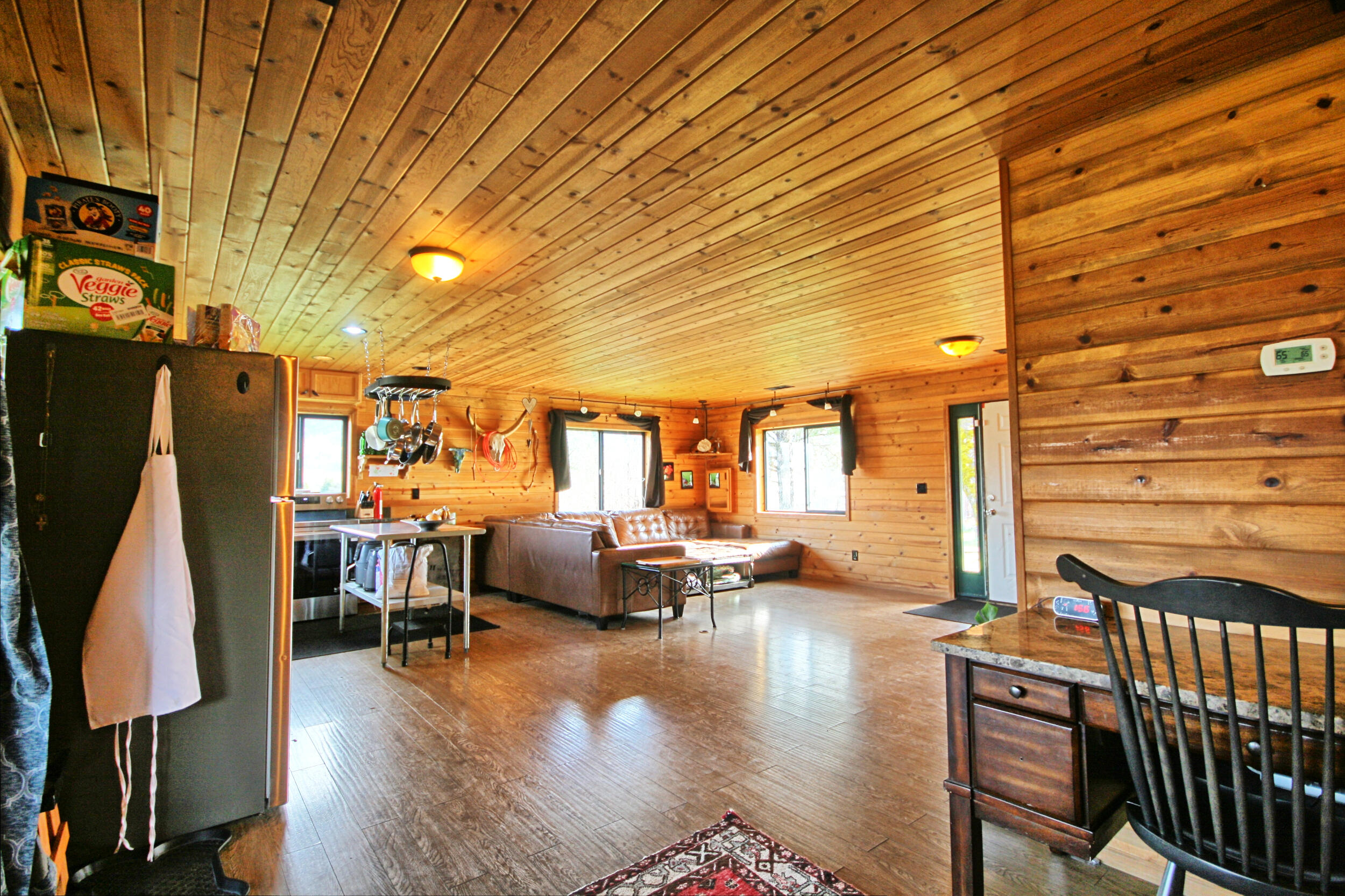 17275 Water Gap Road Williams, OR 97544 - Photo 17 of 48 IMG_9340_1_2_easyHDR-interior2-fotor-202