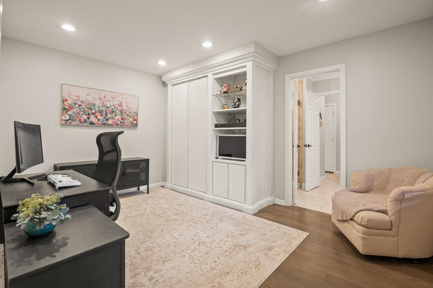 26 Seminole Court San Ramon, CA 94583 - Photo 21 of 51 a living room with furniture and a couch