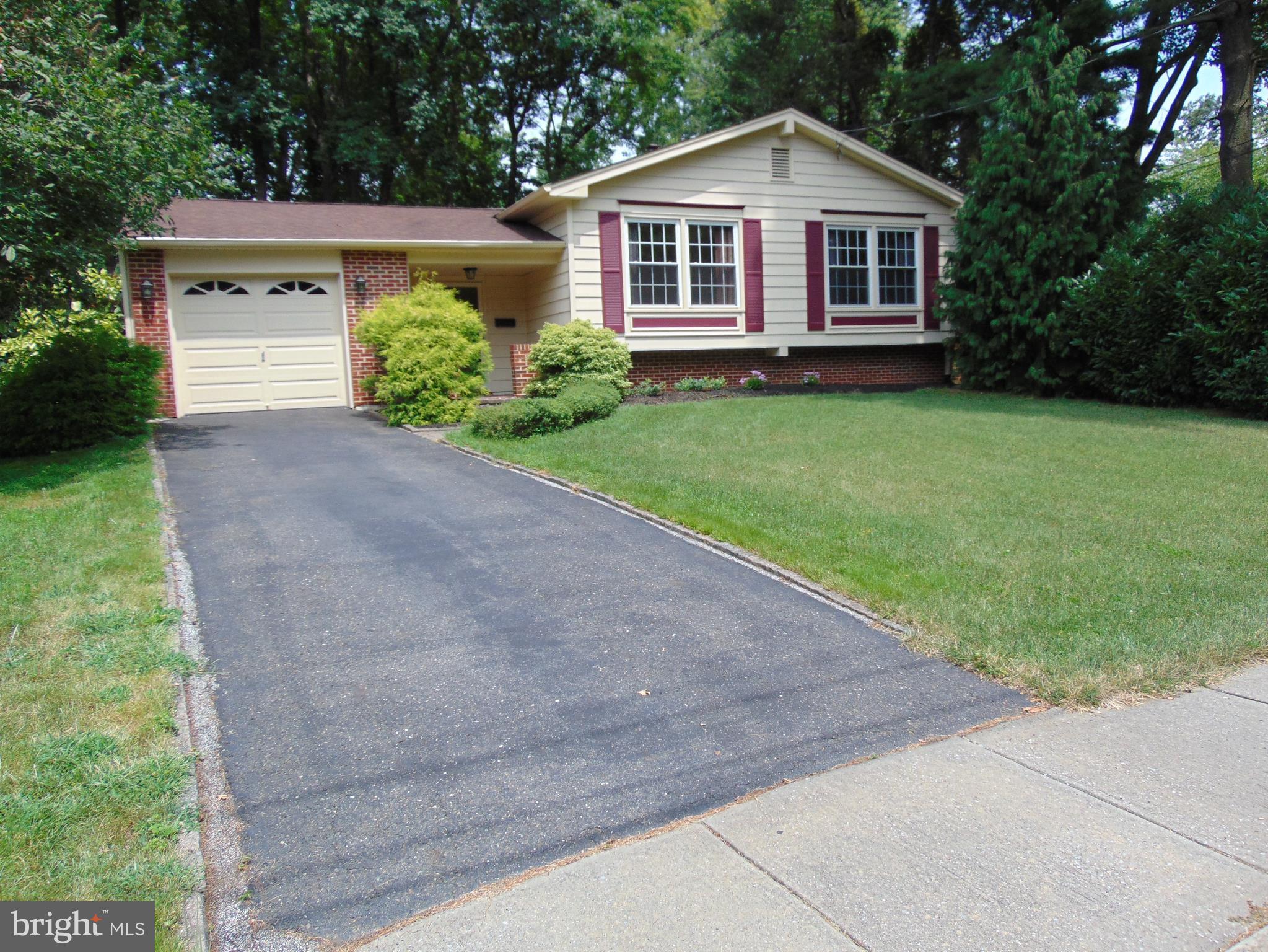 4 Windgate Road Cherry Hill, NJ 08003 - Photo 1 of 34 Gallery Image 1