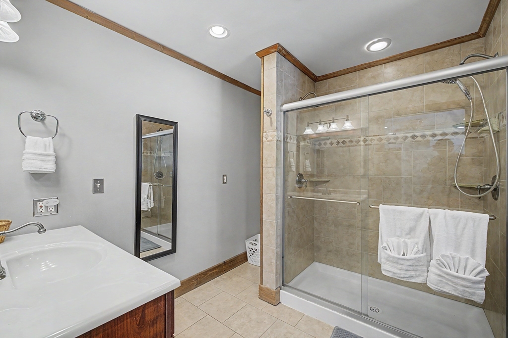 195 Westhampton Road Northampton, MA 01062 - Photo 23 of 34