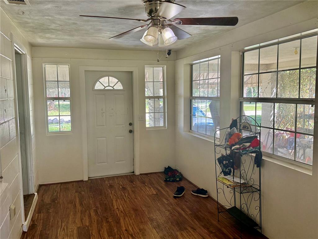 255 Valencia Road DeBary, FL 32713 - Photo 9 of 27 Gallery Image 9