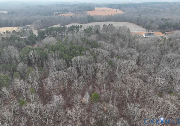 a view of a lake from a yard