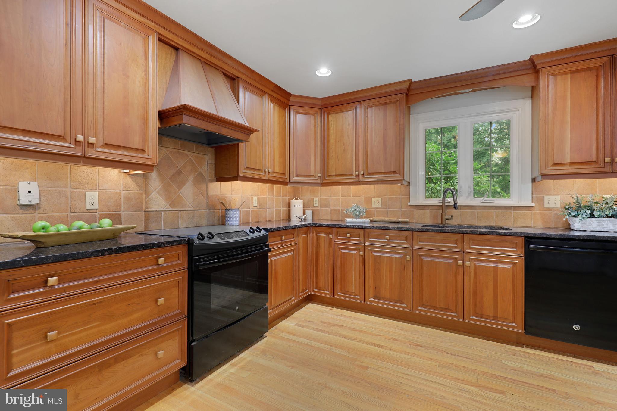 2206 Forest Ridge Road Lutherville-Timonium, MD 21093 - Photo 14 of 49 Kitchen