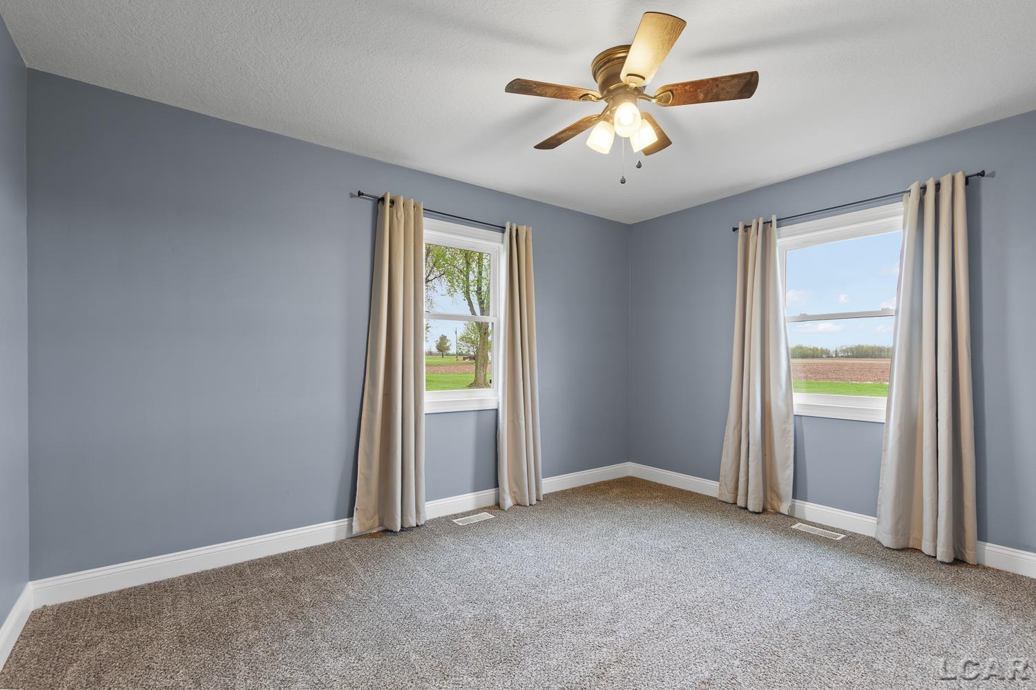 8080 Burton Road Adrian, MI 49221 - Photo 9 of 44 50174465-f3ae04f6-da70-4305-808a-c06de6badc18.JPG