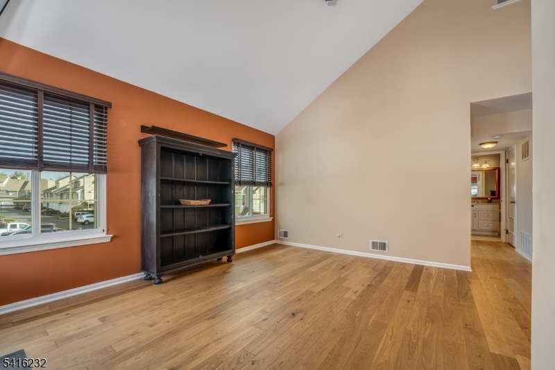 32 Morgan Court Bedminster, NJ 07921 - Photo 5 of 21