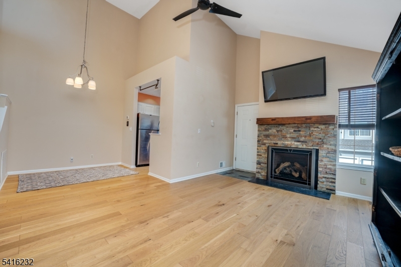 32 Morgan Court Bedminster, NJ 07921 - Photo 6 of 21