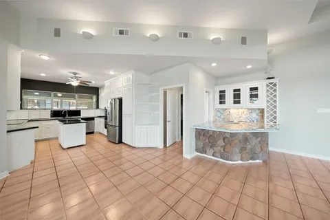 $939,000 | 7 Brookhaven Point, Montgomery, TX 77356