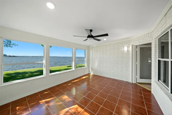 $939,000 | 7 Brookhaven Point, Montgomery, TX 77356