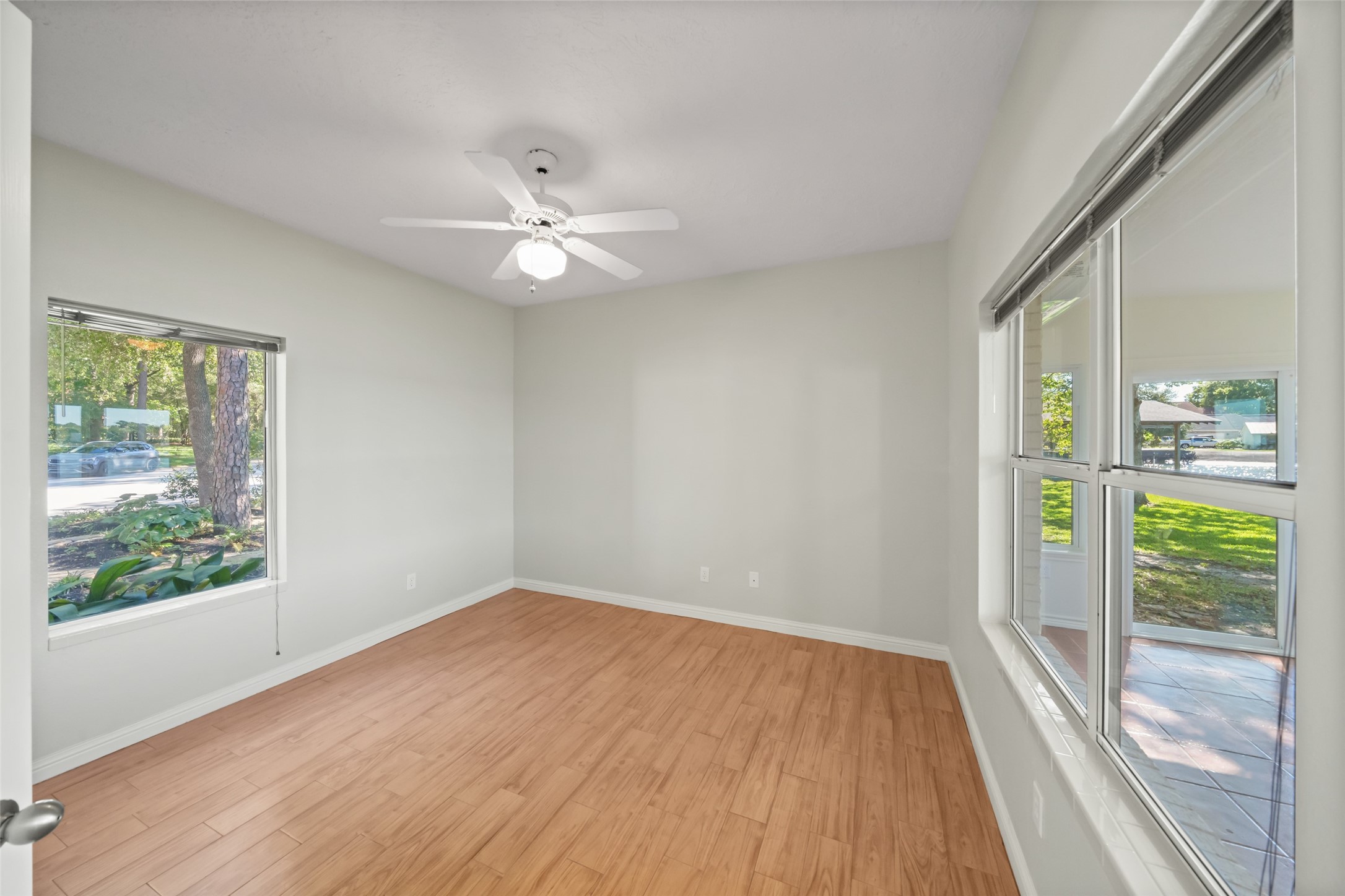 7 Brookhaven Point Montgomery, TX 77356 - Photo 23 of 44 Another view of the guest bedroom with the en-suite bathroom.
