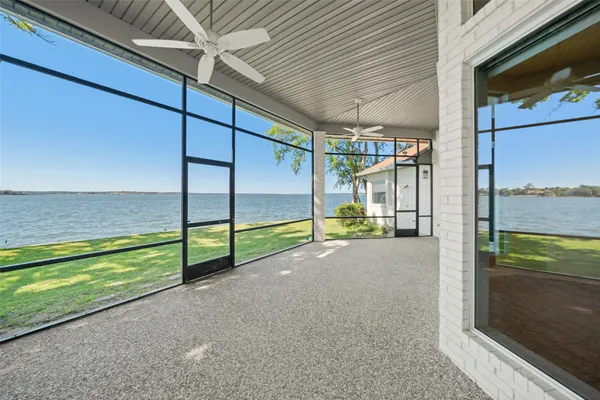$939,000 | 7 Brookhaven Point, Montgomery, TX 77356